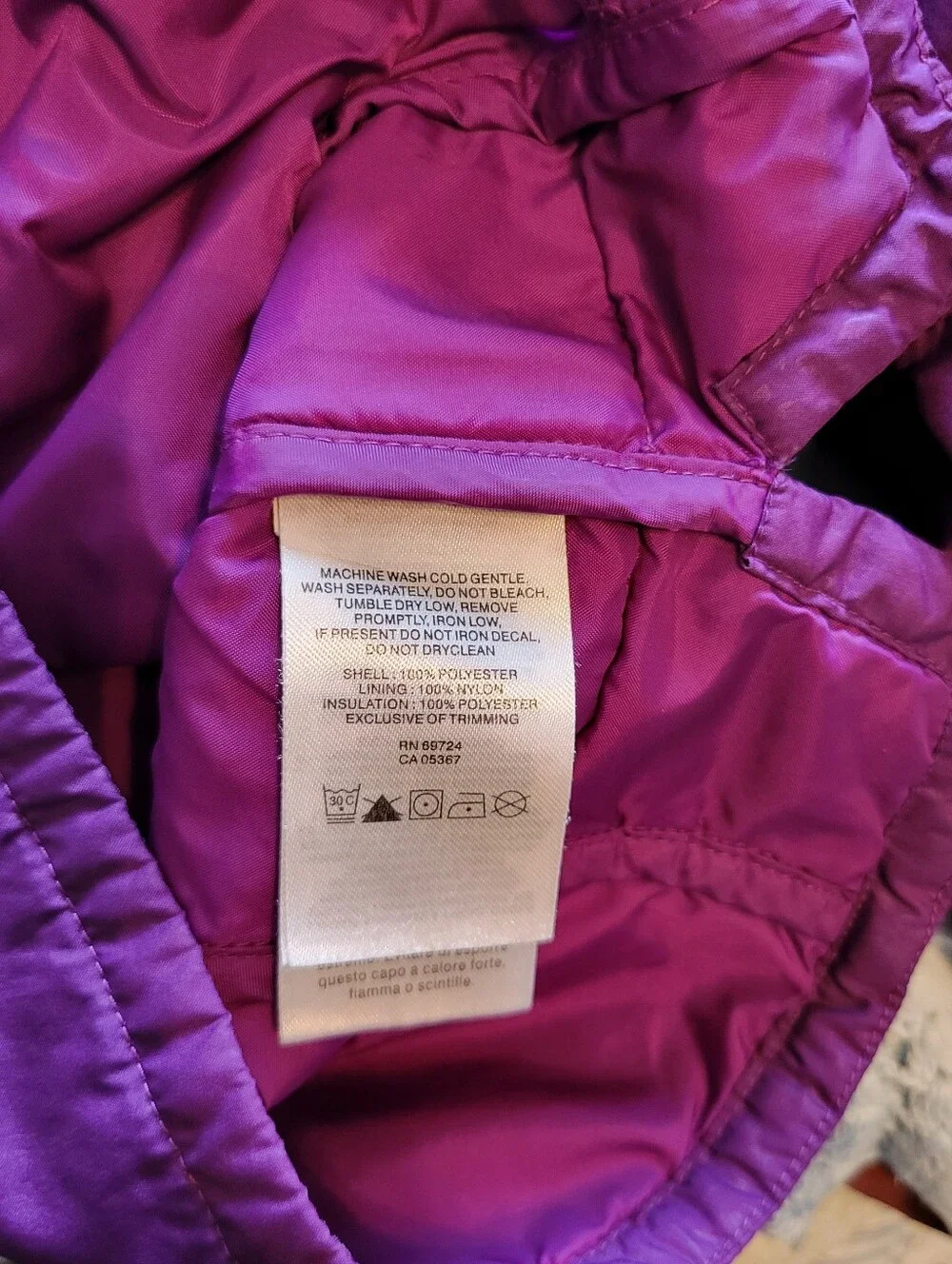 Columbia Girl’s Purple Quilted Jacket With Snap Close & Pockets Size Small